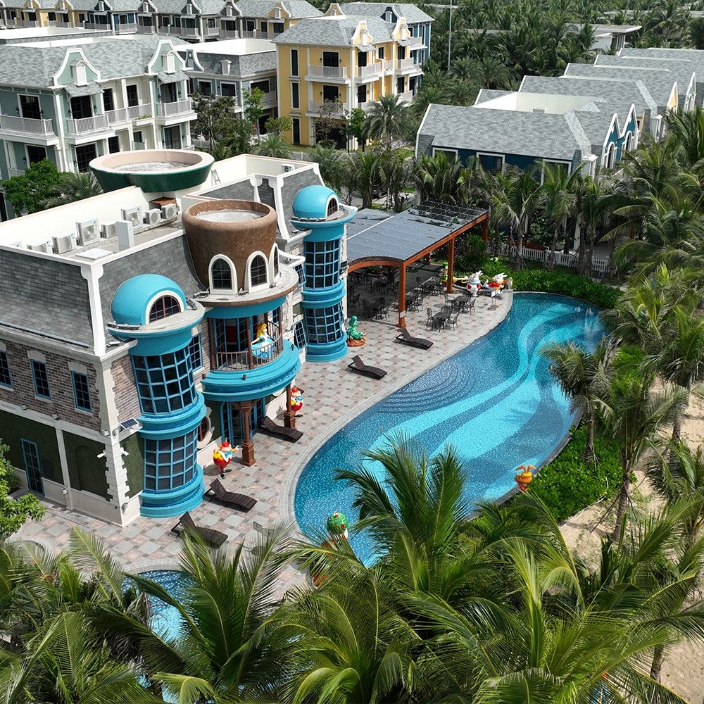 3. Hồ bơi nội khu